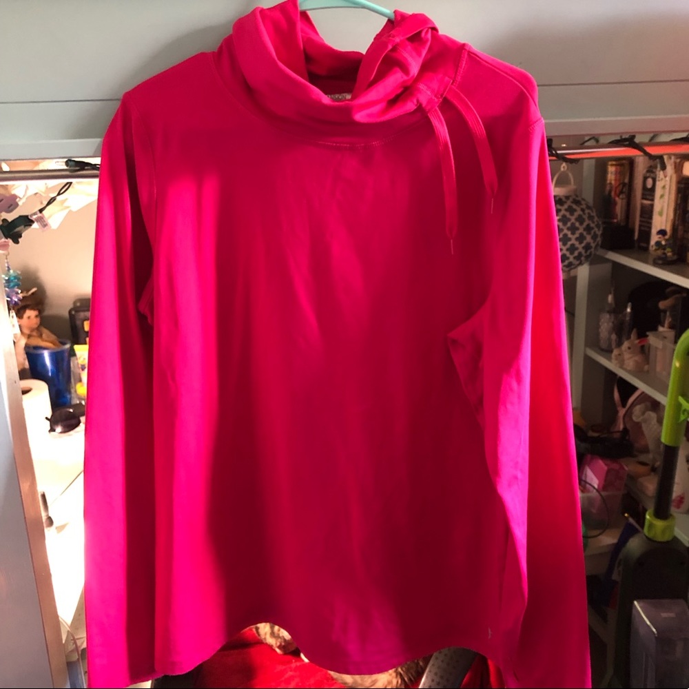 Danskin Now pink workout sweatshirt hoodless